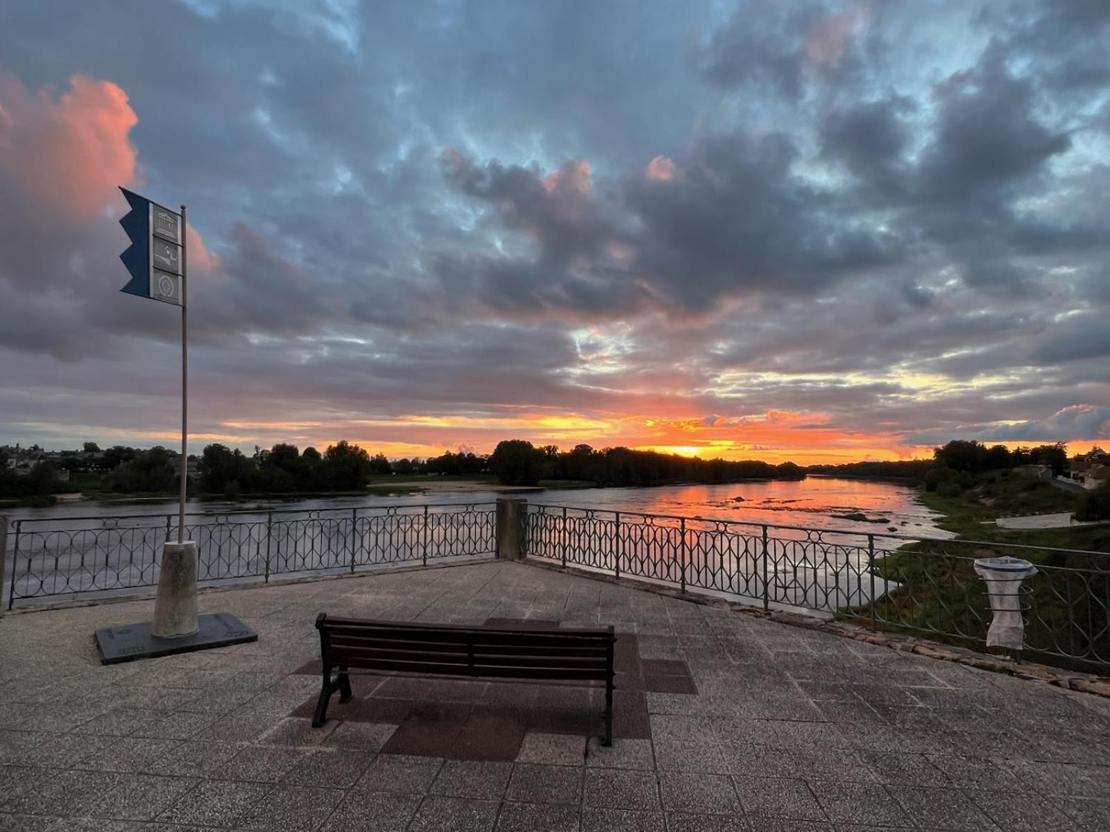 La Vue Loire Maison Saint-Denis-de l'Hotel Ngoại thất bức ảnh